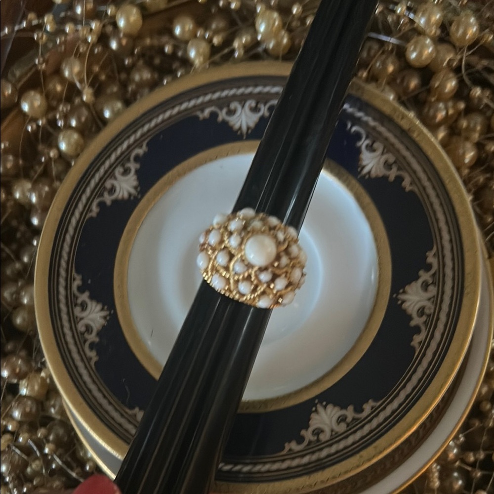 VINTAGE CROWN TRIFARI DOME RING - Picture 7 of 12